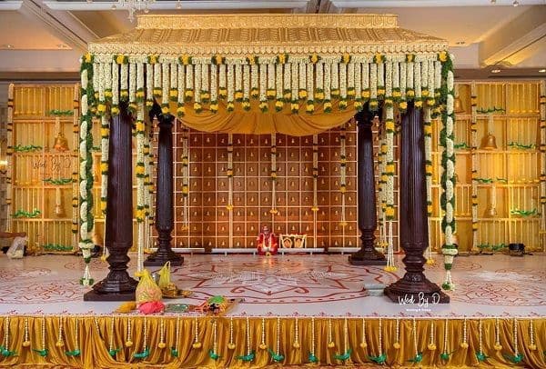Traditional decor 